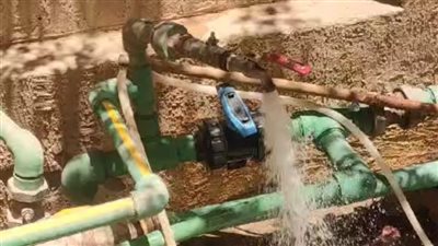 استقرار ضخ المياه بصورتها الطبيعية لمناطق حدائق الأهرام (صور)