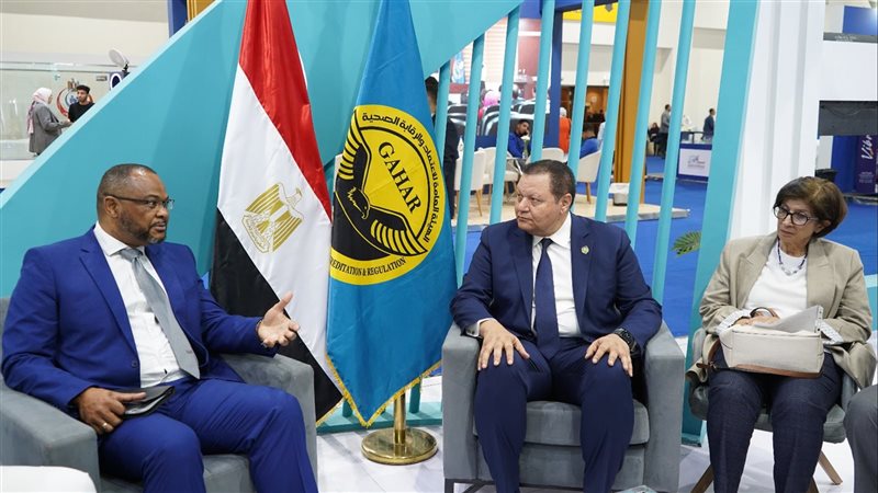 د.أحمد طه، فيتو