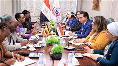 وزير الصحة يبحث مع نظيرته الأوغندية التصدي لفيروس سي