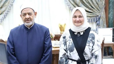 شيخ الأزهر يطمئن على امتحانات «ثانوية البعوث» ويوجه بتهيئة المناخ الملائم للطلاب