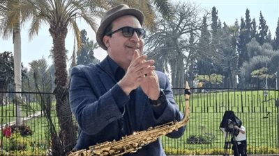 ضحية تخفيف الأحمال بالإسكندرية.. عازف ساكسفون يضحي بحياته لإنقاذ أم وطفليها داخل أسانسير.. انقطاع الكهرباء تسبب في احتجازهم.. ونقيب الموسيقيين ينعيه (فيديو) 