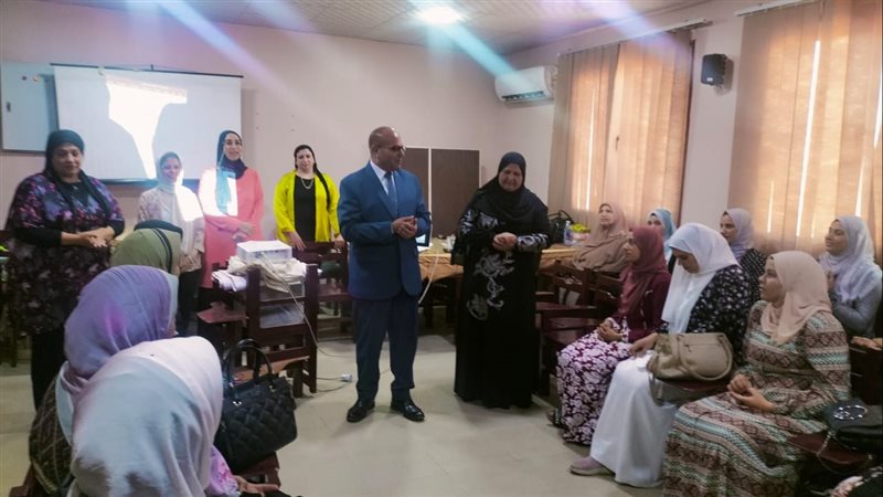 تدريب الرائدات الريفيات،