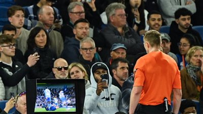 الدوري الإنجليزي ينشئ حسابا جديدا لحالات التحكيم في الموسم الجديد 