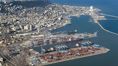 الحوثي يعلن استهداف 4 سفن في ميناء حيفا الإسرائيلي (فيديو)