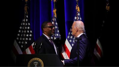 بايدن يتلقى تحذيرًا من خسارة الناخبين السود بسبب إسرائيل