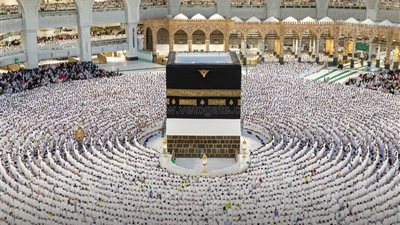 إشادة من الأزهر ودار الإفتاء بجهود السعودية بعد نجاح موسم الحج.. الطيب يهنئ خادم الحرمين الشريفين وولي العهد.. والمفتي يشيد بحفاوة الاستقبال وحسن التنظيم