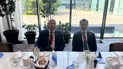 وزير النقل يناقش سبل التعاون المشترك مع نظيريه الإماراتي والروسي