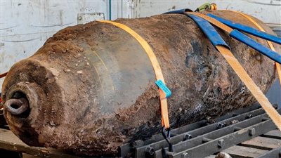 العثور على قنبلة فسفورية تعود إلى أيام الحرب العالمية الثانية بألمانيا 