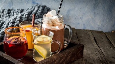 ضارة جدا، سحب 28 مشروبا شهيرا من الأسواق، أبرزها الشاي وعصير التفاح ومياه فيجي