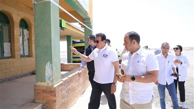 وزير الصحة يجري مرورًا مفاجئًا على نقطتي الإسعاف بالكيلو 58 و41 في طريق مطروح 