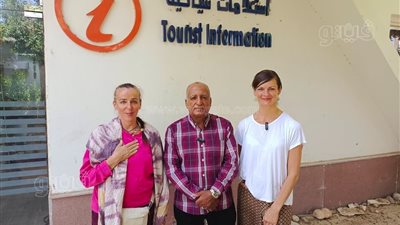 ألمانية وتشيكية تزوران واحات الوادي الجديد لنشر سياحة التأمل واليوجا ودعم ذوي الهمم