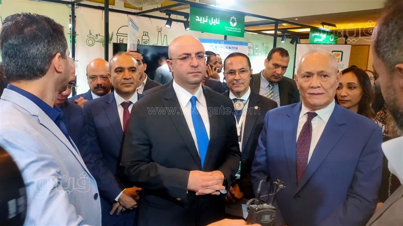 محافظ بني سويف يشارك