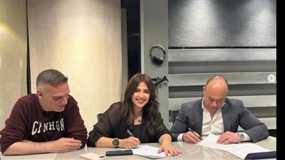 ياسمين عبد العزيز تتعاقد على بطولة مسلسل في دراما رمضان 2025 