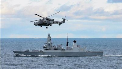 وزارة الدفاع البريطانية تكشف حقيقة استهداف مدمرة تابعة لها بالبحر الأحمر