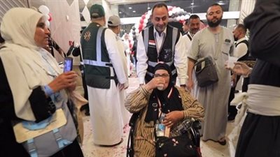  رئيس بعثة الحج: وصول آخر أفواج حجاج بعثتي القرعة والتضامن غدا.. مساعد الوزير يتفقد الحجاج ويشدد على ضرورة ارتداء بطاقة 