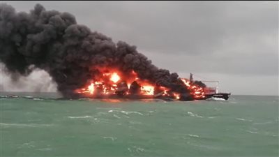 الجيش الأمريكي يؤكد إصابة ناقلة سعودية في هجوم حوثي