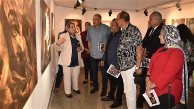 افتتاح معرض “البصيرة” للفنانة ناهد إسماعيل بمركز محمود سعيد للمتاحف (صور)