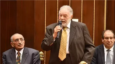 يحيى الفخراني: عاصرت ابن إسماعيل ياسين مش لاقي ياكل (فيديو)