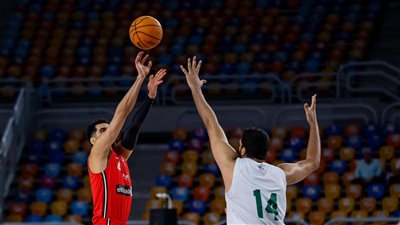 الأهلي يفوز على الاتحاد 83-79 في المباراة الثانية من نهائي دوري سوبر السلة