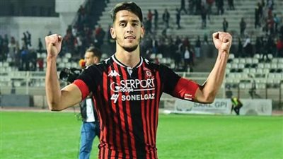 سانت تروند البلجيكي يخطف لاعب اتحاد العاصمة الجزائري من الأهلي