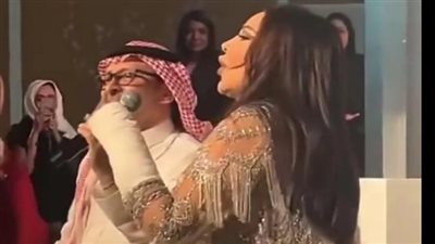 إصابة الفنانة أحلام بكسر في اليد اليسرى 