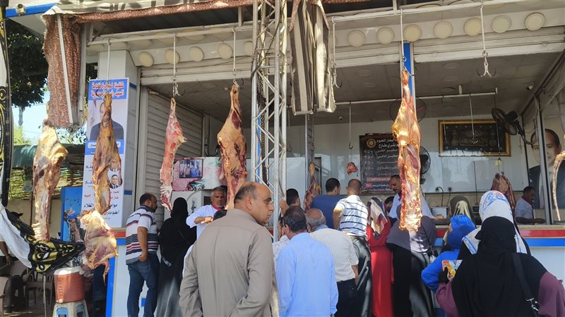 إقبال المواطنين على