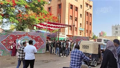 قلق أولياء الأمور، توافد طلاب الثانوية العامة بالإسكندرية على لجان الامتحانات (بث مباشر)
