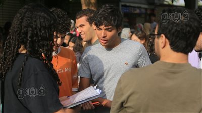 انطلاق امتحانات الثانوية العامة 2024 بمادتي التربية الدينية والوطنية.. 745 ألف طالب في اللجان.. وطالبة تدخل الامتحان على كرسي متحرك (صور)