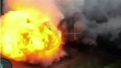 من المسافة صفر، لحظة تفجير مقاوم لجرافة إسرائيلية وانسحابه بسلام (فيديو) 