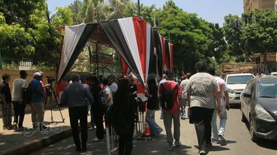 طلاب الثانوية العامة يتوافدون على اللجان بالغربية لأداء امتحان الاقتصاد والإحصاء (بث مباشر)