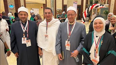 أئمة وواعظات الأوقاف يواصلون شرح مناسك الحج لأعضاء البعثة المصرية (ًصور)