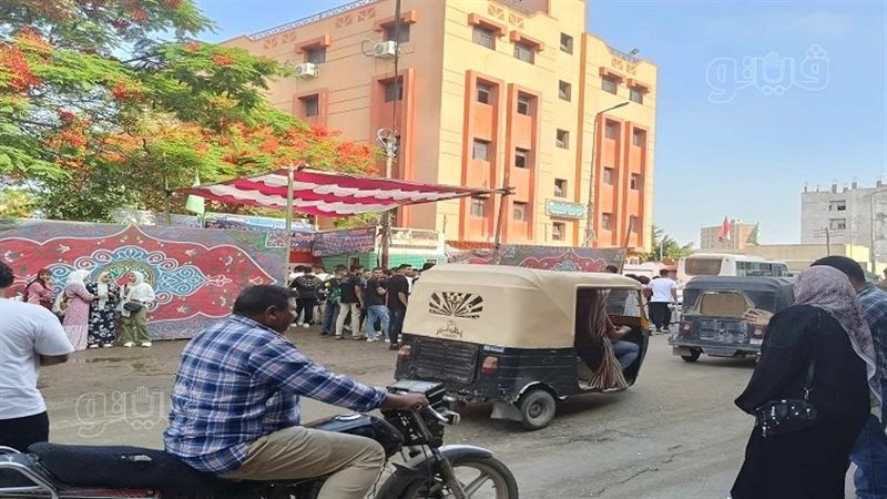 توافد طلاب شهادة