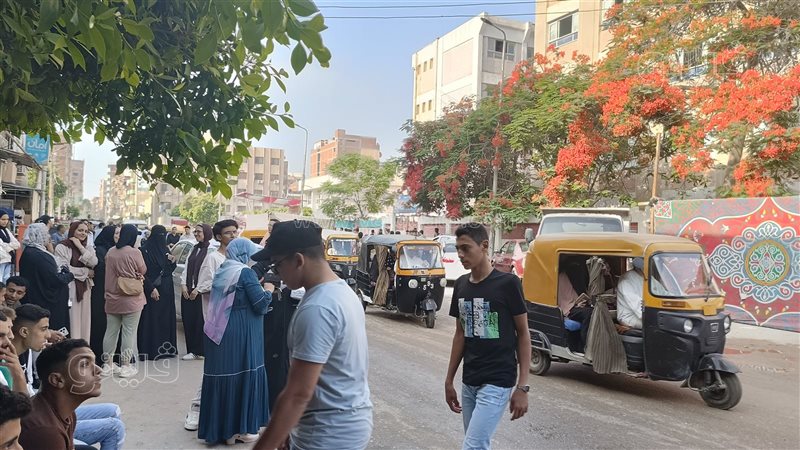امتحانات الثانويه