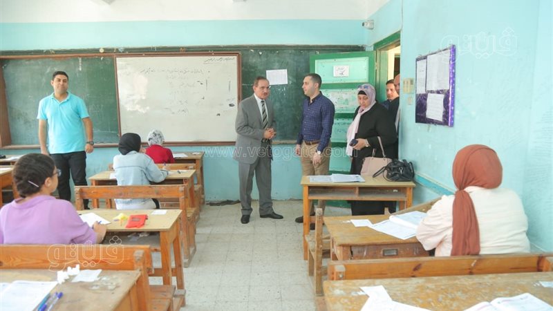 المحافظ يتفقد اللجان،