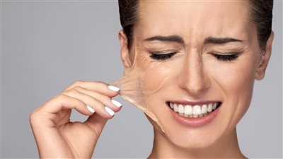 قناع طبيعي لتقشير البشرة وتنعيمها وتعزيز نضارتها 