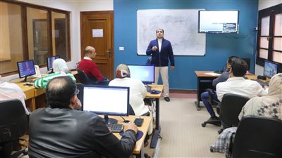 تدريب 800 موظف بمحاكم شمال دمنهور على الحاسب الآلي بمكتبة مصر العامة