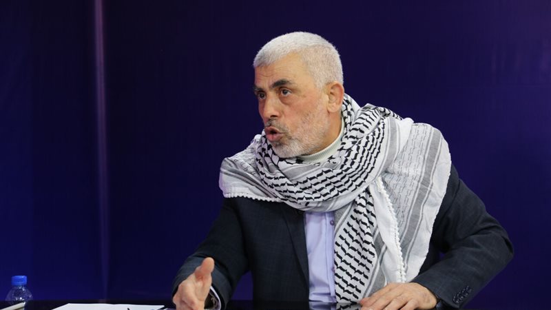 يحيي السنوار، فيتو