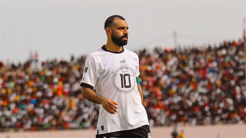 محمد صلاح قائد منتخب
