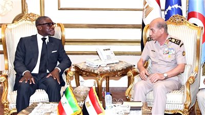 الفريق أول محمد زكى يلتقى نائب رئيس غينيا الاستوائية