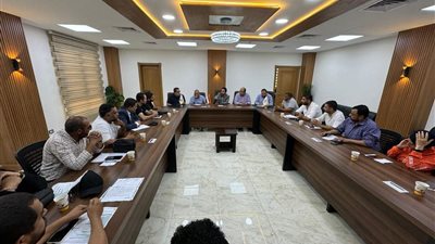 رئيس جهاز العبور الجديدة يلتقي ممثلي سكان المدينة لبحث مطالبهم