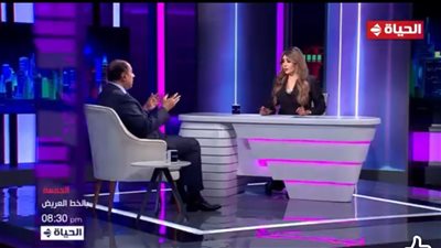 السفير حسام زكي ضيف إيمان أبوطالب في 