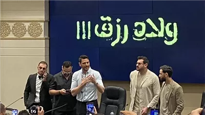  أخبار الفن: نجوم 