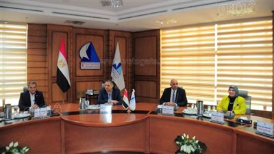 تفاصيل اجتماع مجلس عمداء جامعة كفر الشيخ 