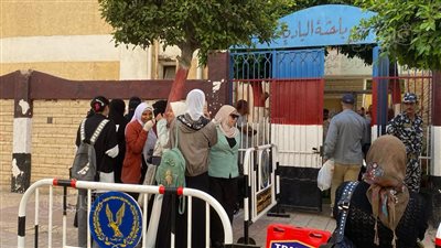 انتظام لجان امتحانات الثانوية العامة في مطروح (صور) 