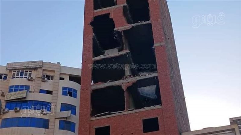 إزالة برج سكني 14