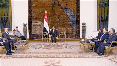 السيسي يؤكد اعتزاز مصر باستضافة الملتقى الدولي الأول لبنك التنمية الجديد