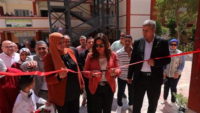 محافظ دمياط تفتتح 5 مدارس جديدة احتفالًا بالعيد القومي (صور)