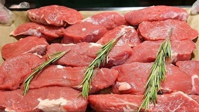 بمناسبة عيد الأضحي، طرح لحوم مجمدة بالمجمعات الاستهلاكية في الإسماعيلية