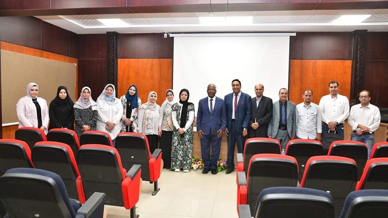 جامعة الوادي الجديد،