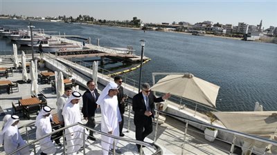 أسامة ربيع يلتقي العضو المنتدب لمجموعة موانئ أبو ظبي لبحث التعاون المشترك